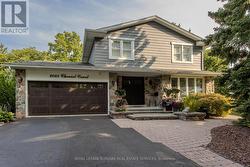 2023 CHEVIOT COURT  Burlington, ON L7P 1W7