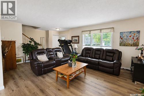 3 Meagher Place, Prince Albert, SK - Indoor Photo Showing Living Room