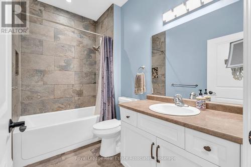 5594 First Line, Erin, ON - Indoor Photo Showing Bathroom