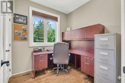 5594 First Line, Erin, ON - Indoor Photo Showing Office