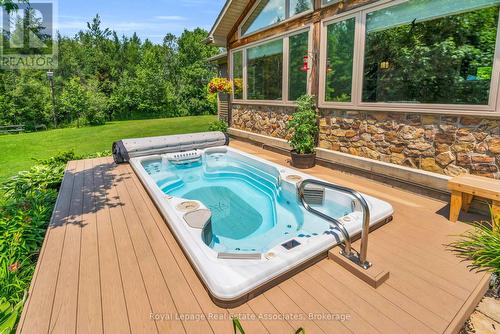 5594 First Line, Erin, ON - Outdoor With In Ground Pool With Deck Patio Veranda