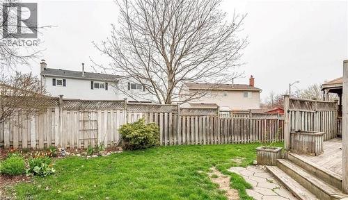 5 Havenwood Court, Kitchener, ON - Outdoor