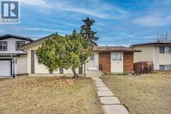 528 Whiteridge Way NE  Calgary, AB T1Y 2Y4