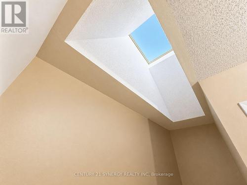 Skylight over Stairs - 757 Clearcrest Crescent, Ottawa, ON - Indoor Photo Showing Other Room