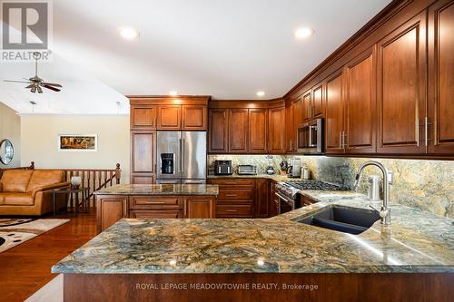 834603 4Th Line Ehs, Mono, ON - Indoor Photo Showing Kitchen With Double Sink With Upgraded Kitchen