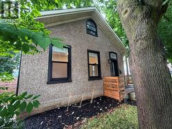 66 WILLIAM Street  Paris, ON N3L 1L6