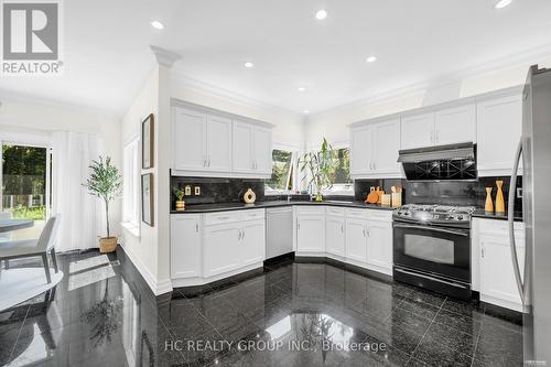 50 Boynton Circle, Markham, ON - Indoor Photo Showing Kitchen