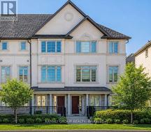 39 BEVERLEY GLEN BOULEVARD Vaughan, ON L4J 0G8