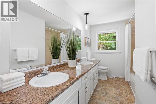 356 Coleridge Place, Waterloo, ON - Indoor Photo Showing Bathroom