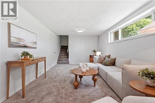 356 Coleridge Place, Waterloo, ON - Indoor Photo Showing Living Room