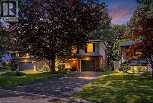356 COLERIDGE Place  Waterloo, ON N2L 2V8