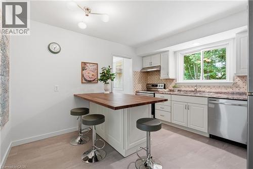 356 Coleridge Place, Waterloo, ON - Indoor Photo Showing Kitchen