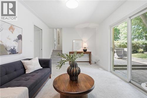 356 Coleridge Place, Waterloo, ON - Indoor Photo Showing Living Room