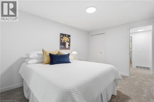 356 Coleridge Place, Waterloo, ON - Indoor Photo Showing Bedroom