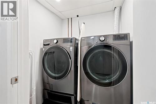 225 Clearwater Court, Saskatoon, SK - Indoor Photo Showing Laundry Room