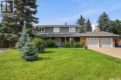 225 Clearwater COURT  Saskatoon, SK S7K 3Y9
