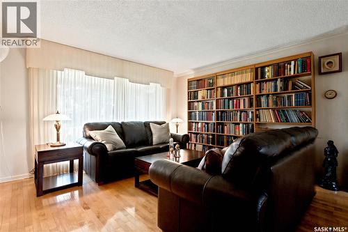225 Clearwater Court, Saskatoon, SK - Indoor