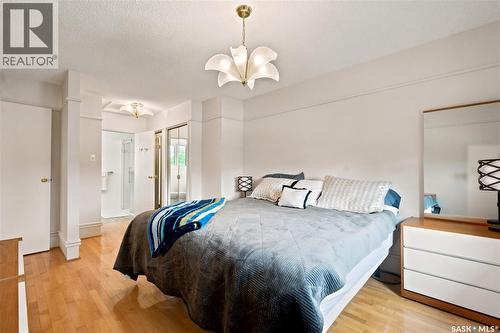 225 Clearwater Court, Saskatoon, SK - Indoor Photo Showing Bedroom