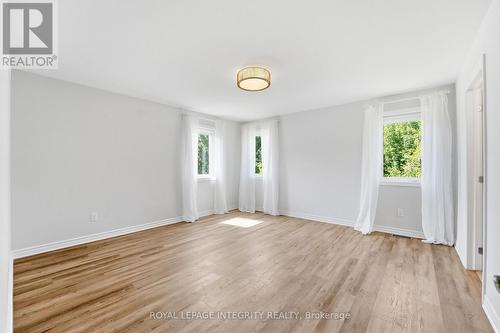 14 Academie Street, Russell, ON - Indoor Photo Showing Other Room