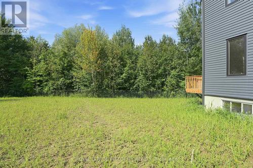 14 Academie Street, Russell, ON - Outdoor