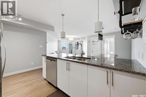 212 5301 Universal Crescent, Regina, SK - Indoor Photo Showing Kitchen With Double Sink With Upgraded Kitchen