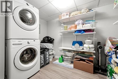 212 5301 Universal Crescent, Regina, SK - Indoor Photo Showing Laundry Room