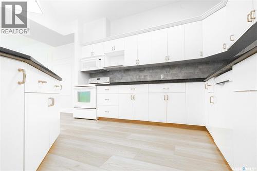 204 1839 Scarth Street, Regina, SK - Indoor Photo Showing Kitchen