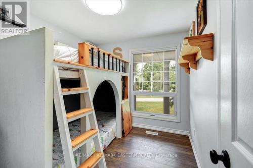 11 Hillside Drive, Selwyn, ON - Indoor Photo Showing Other Room