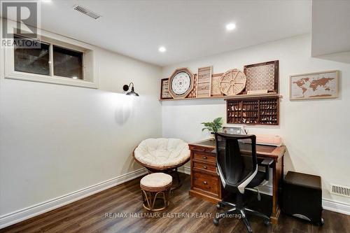 11 Hillside Drive, Selwyn, ON - Indoor Photo Showing Office