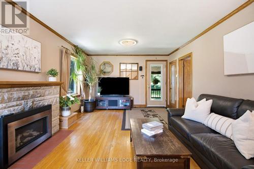 162 5Th Concession Road E, Hamilton, ON - Indoor Photo Showing Living Room With Fireplace