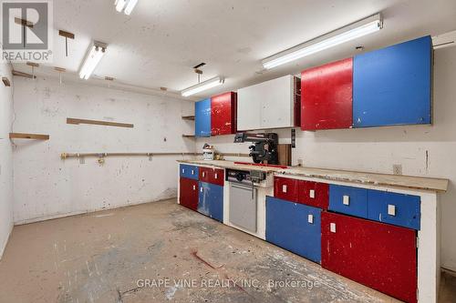 108 Fieldgate Drive, Ottawa, ON - Indoor Photo Showing Kitchen