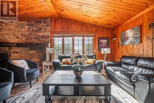 236 Summit Drive, Scugog, ON - Indoor Photo Showing Living Room With Fireplace