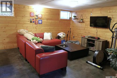 111 Henderson Street, Grayson, SK - Indoor
