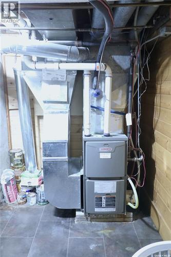 111 Henderson Street, Grayson, SK - Indoor Photo Showing Basement