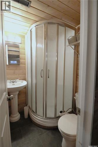 111 Henderson Street, Grayson, SK - Indoor Photo Showing Bathroom