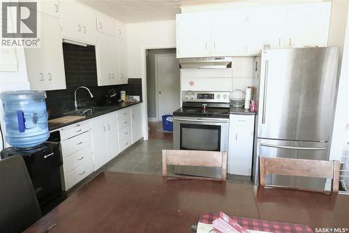 111 Henderson Street, Grayson, SK - Indoor Photo Showing Kitchen