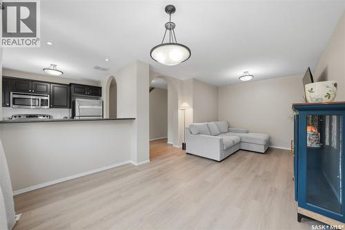 507 150 Langlois Way, Saskatoon, SK - Indoor Photo Showing Kitchen
