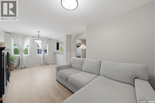 507 150 Langlois Way, Saskatoon, SK - Indoor Photo Showing Living Room