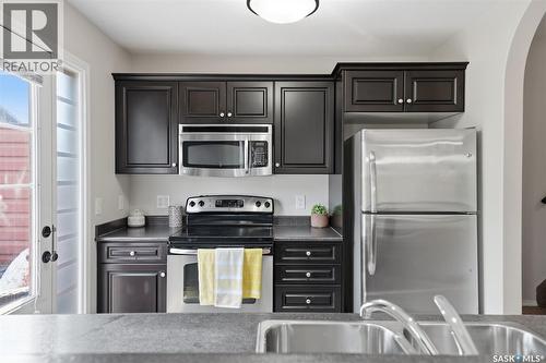 507 150 Langlois Way, Saskatoon, SK - Indoor Photo Showing Kitchen With Double Sink With Upgraded Kitchen