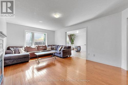 59 Chatterson Street, Whitby, ON - Indoor Photo Showing Living Room