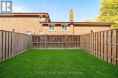 48 Curran Hall Crescent, Toronto, ON - Outdoor