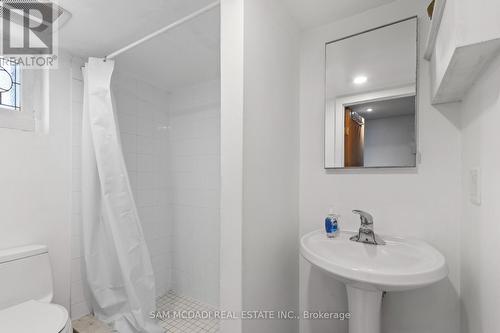 1088 Cherriebell Road, Mississauga, ON - Indoor Photo Showing Bathroom