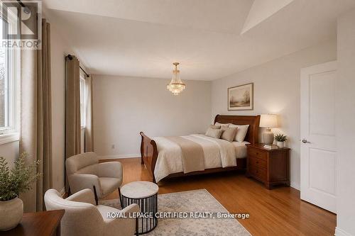 35 Trenholme Crescent, Hamilton, ON - Indoor Photo Showing Bedroom