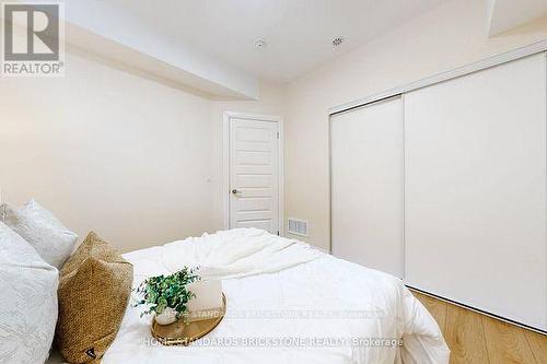 53 - 19 Eldora Avenue, Toronto, ON - Indoor Photo Showing Bedroom