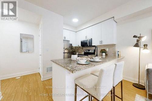 53 - 19 Eldora Avenue, Toronto, ON - Indoor Photo Showing Kitchen With Upgraded Kitchen