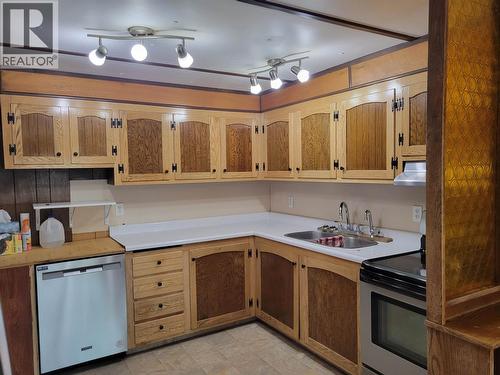 658 Mcdonald Road, Vanderhoof, BC - Indoor Photo Showing Kitchen With Double Sink