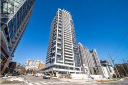 102 - 75 CANTERBURY PLACE Toronto, ON M2N 2N1