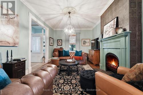 18 St.Vincent Street, Goderich (Goderich (Town)), ON - Indoor Photo Showing Living Room With Fireplace