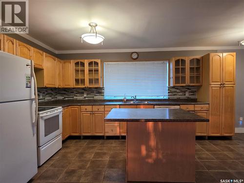 333 Elphinstone Street, Regina, SK - Indoor Photo Showing Kitchen