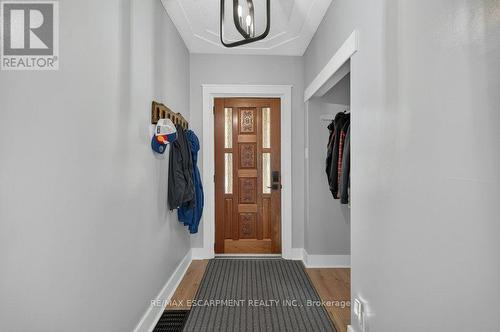 21 East Bend Avenue N, Hamilton, ON - Indoor Photo Showing Other Room